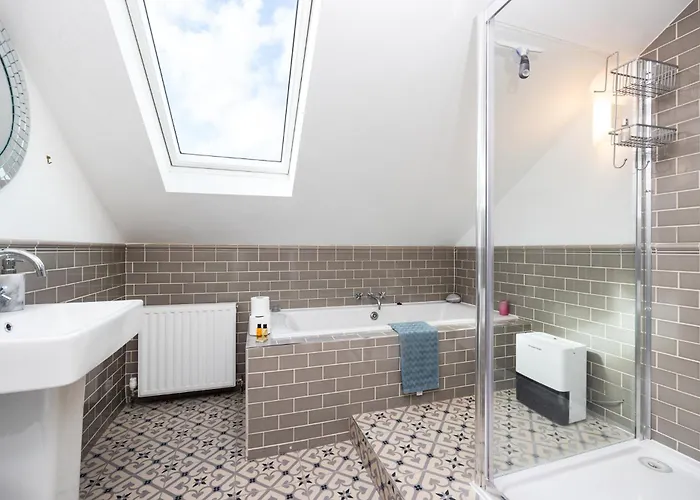 Charming Victorian 3bd Townhouse With Free Parking דירה דבלין